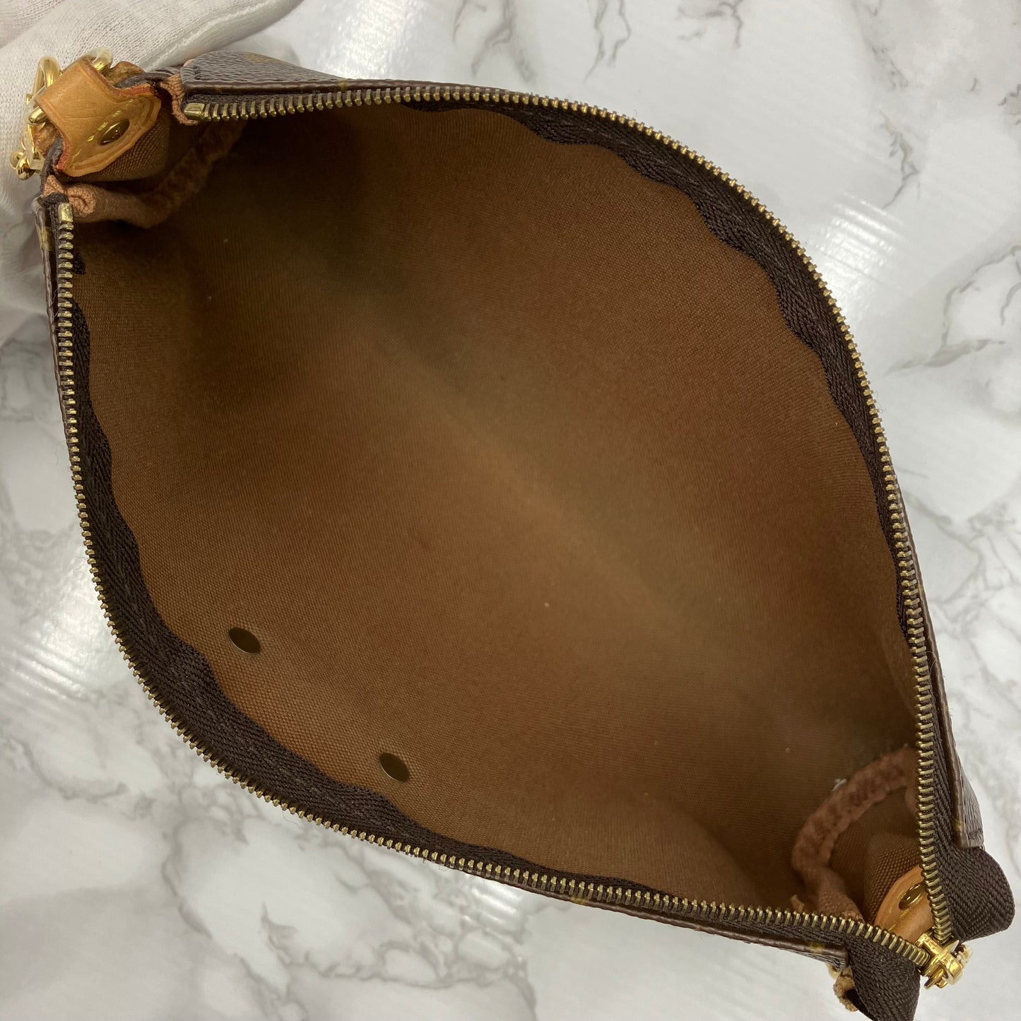 LOUIS VUITTON Monogram Eva Shoulder bag