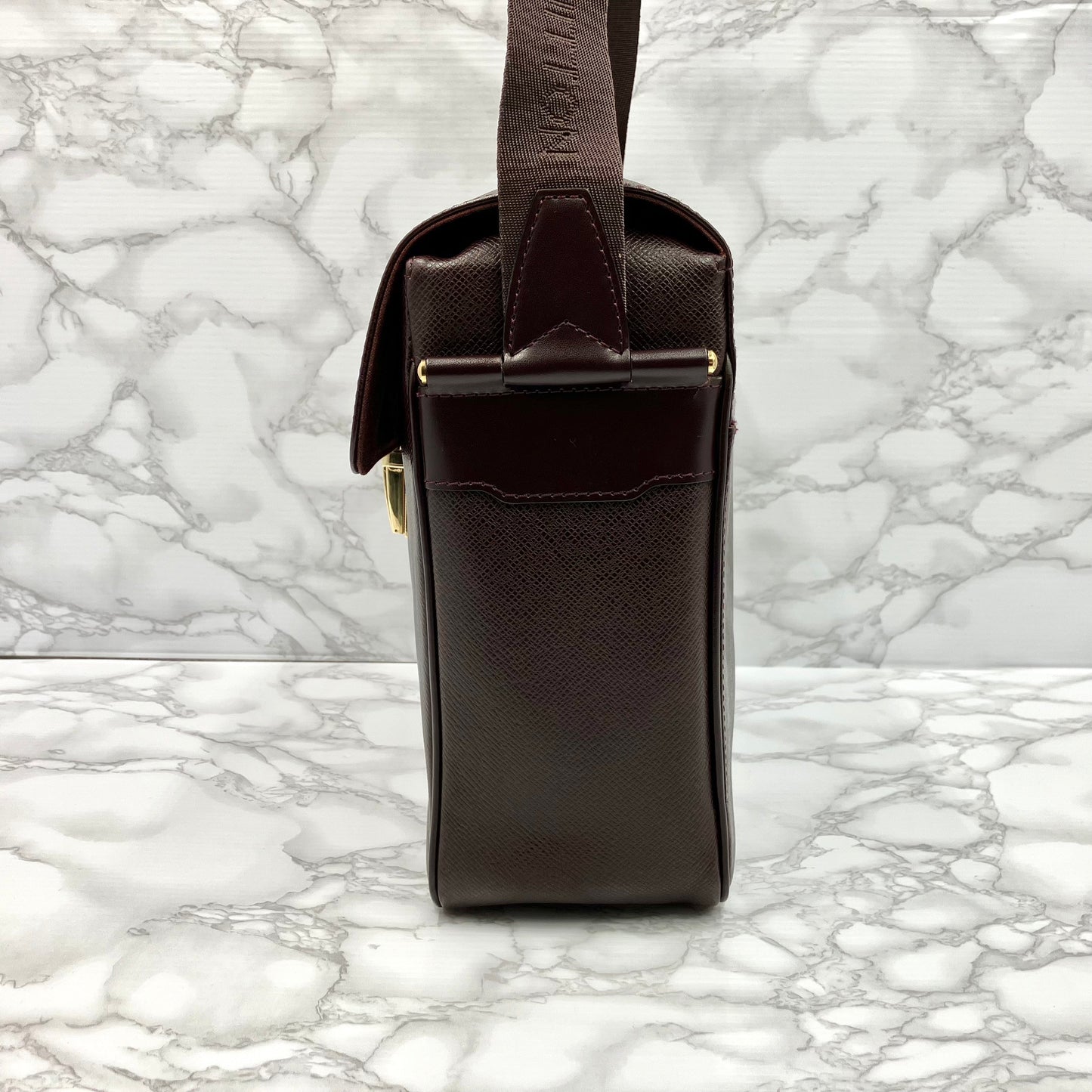 Louis Vuitton Taiga Yalanga Shoulder Bag