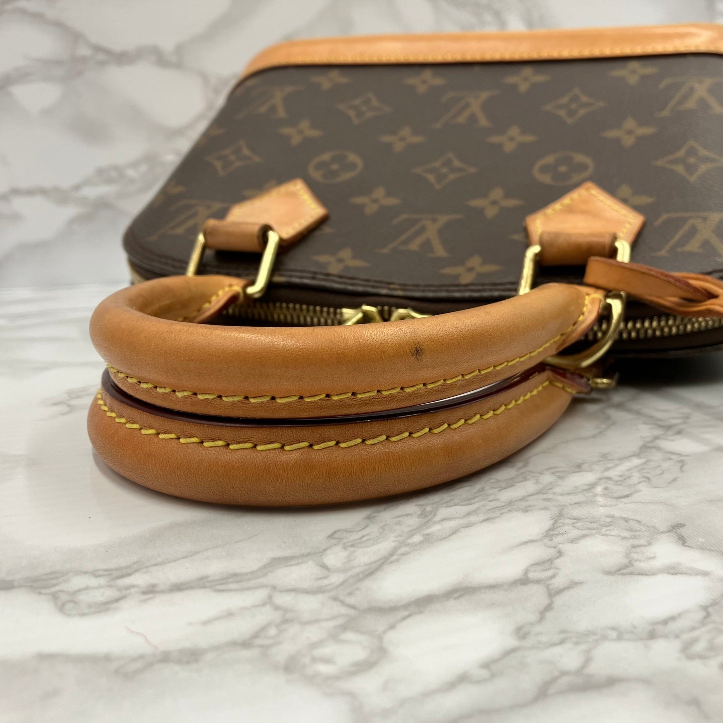 LOUIS VUITTON monogram Alma BB shoulder bag