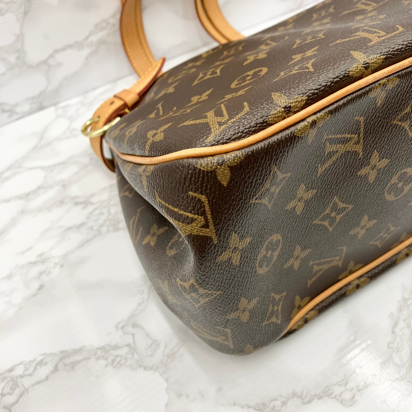 LOUIS VUITTON Monogram Batignolles Orizontal shoulder bag