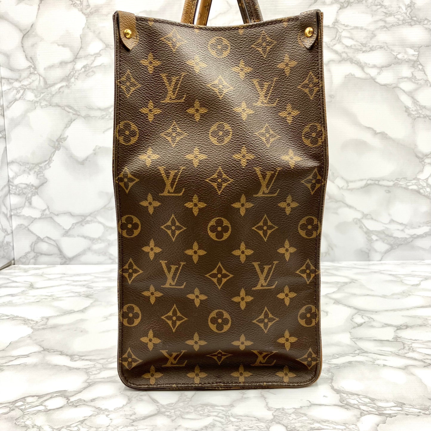 LOUIS VUITTON On the Go GM