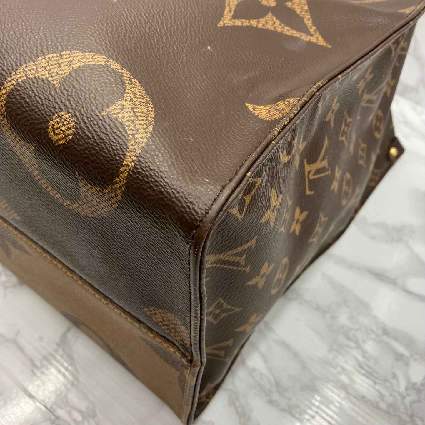 LOUIS VUITTON On the Go GM