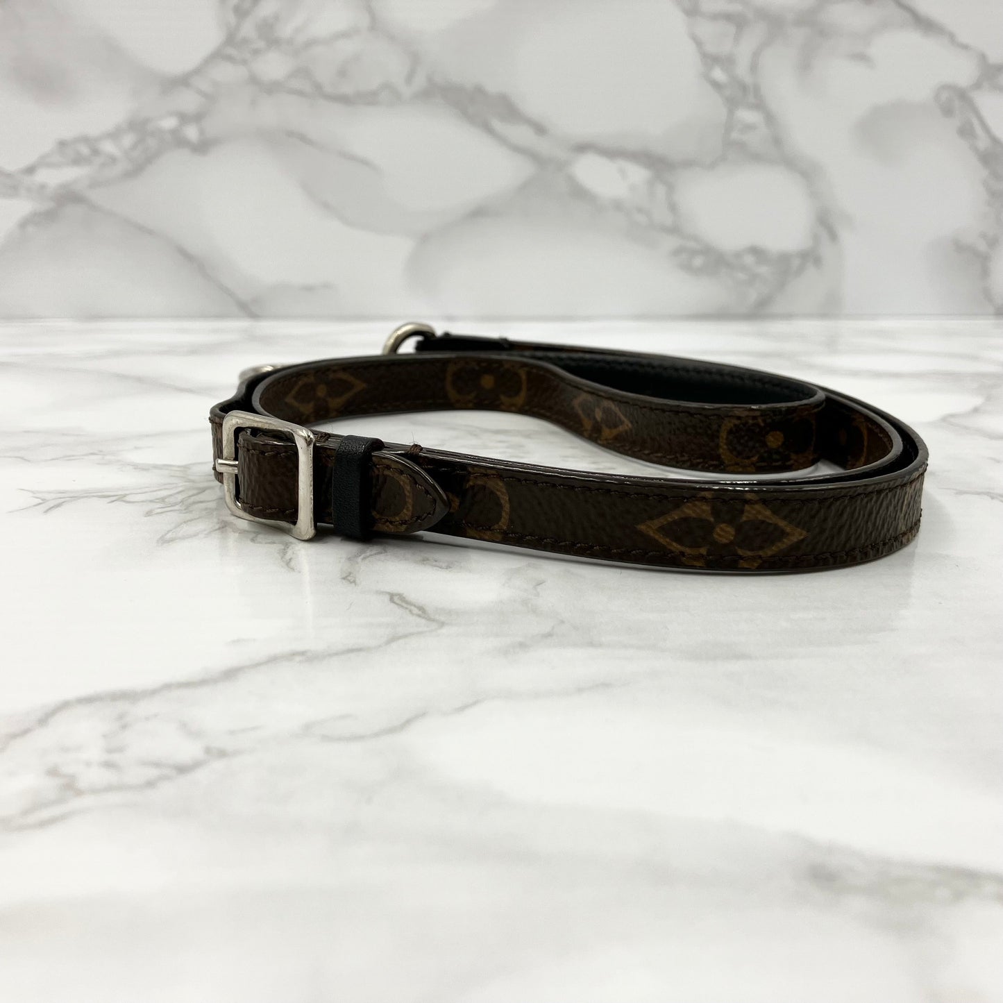 LOUIS VUITTON Monogram neck strap