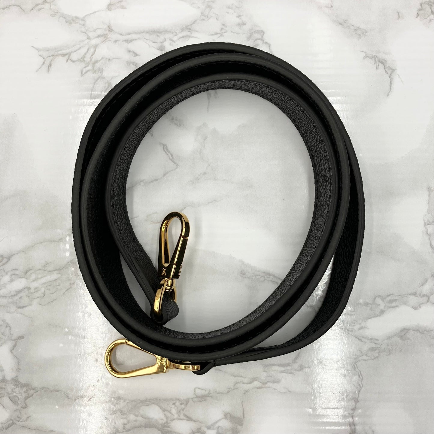 LOUIS VUITTON strap Empreinte