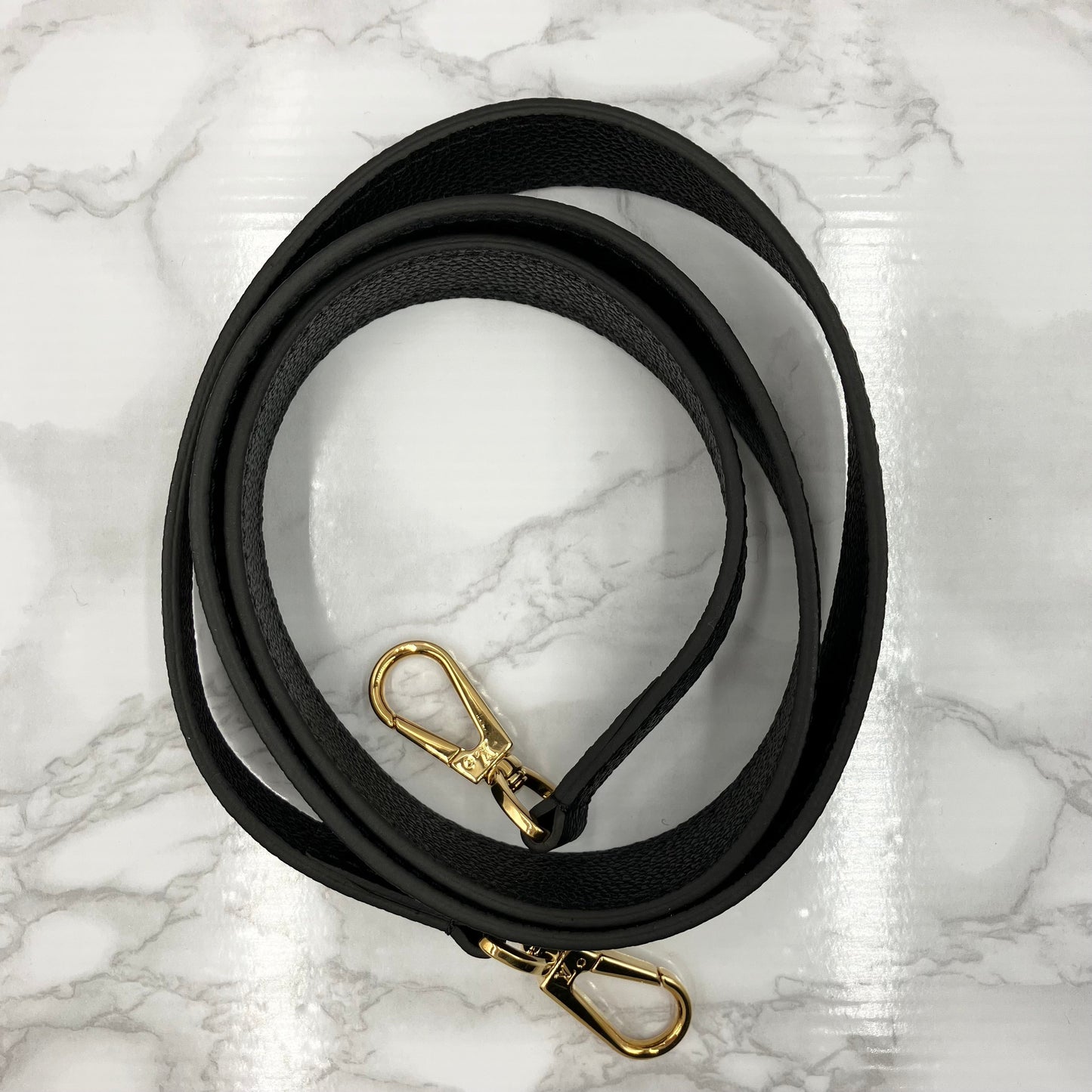 LOUIS VUITTON strap Empreinte