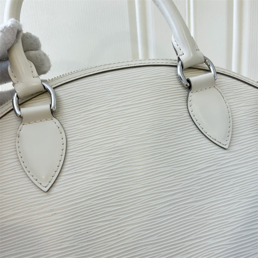 LV Vintage Lockit in Ivory Epi Leather SHW