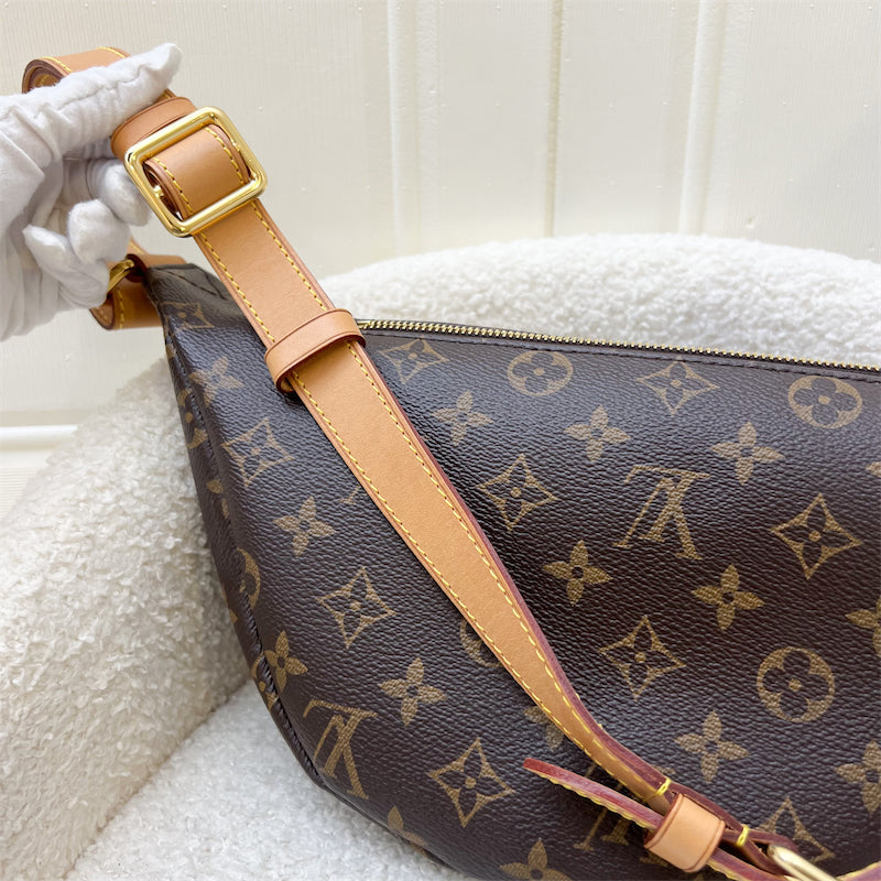 LV Bumbag in Monogram Canvas and GHW
