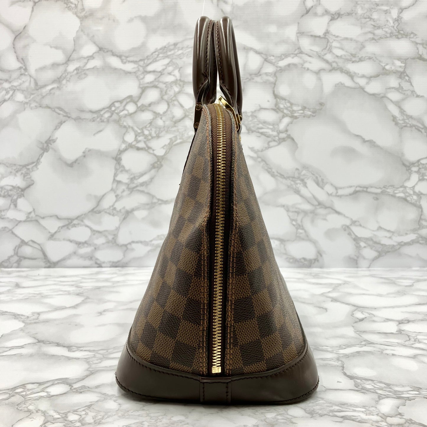LOUIS VUITTON Damier Alma PM