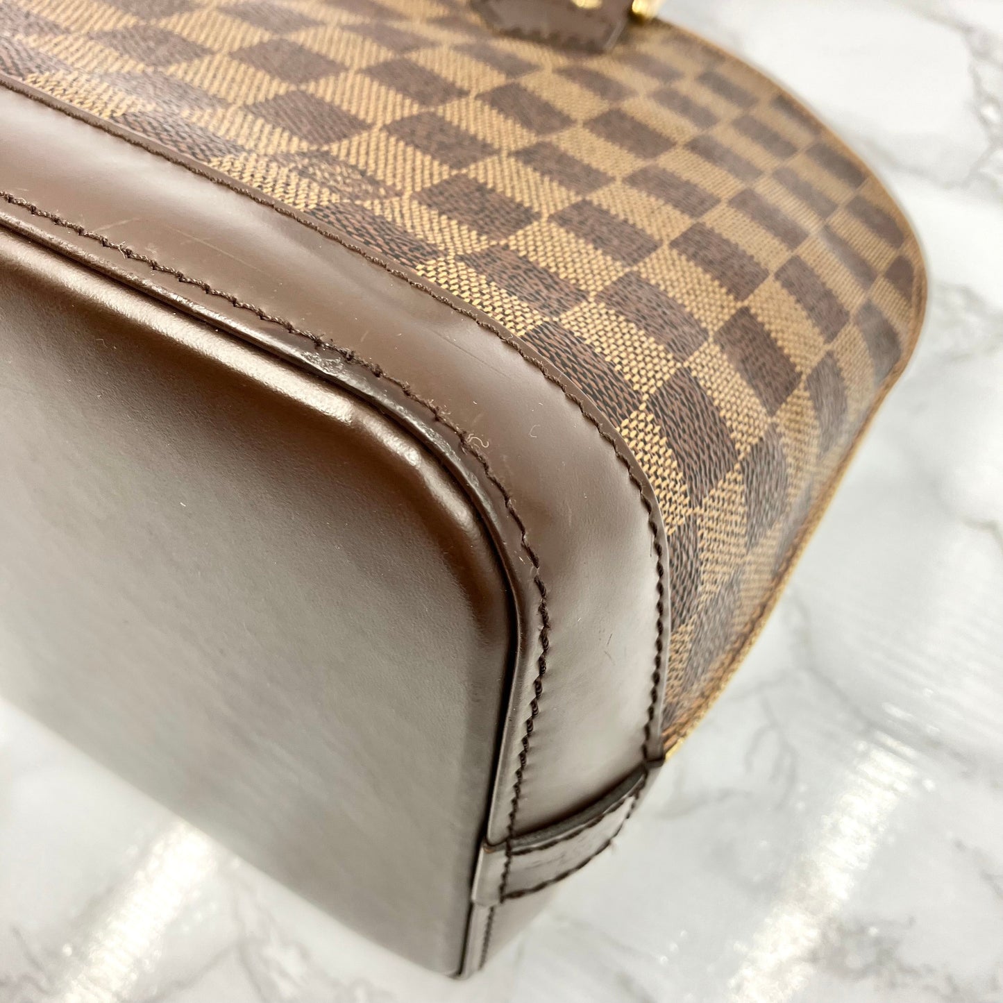 LOUIS VUITTON Damier Alma PM
