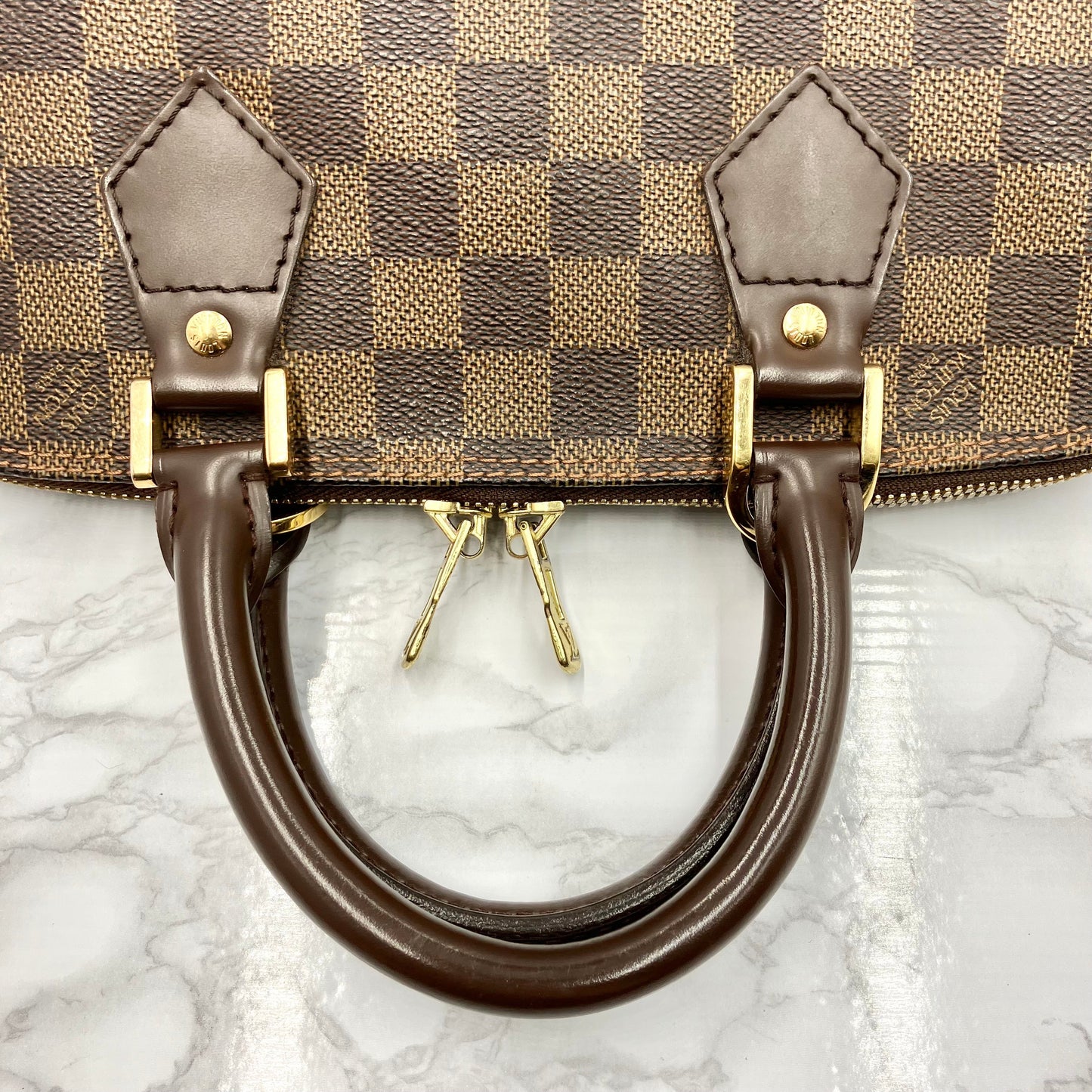 LOUIS VUITTON Damier Alma PM