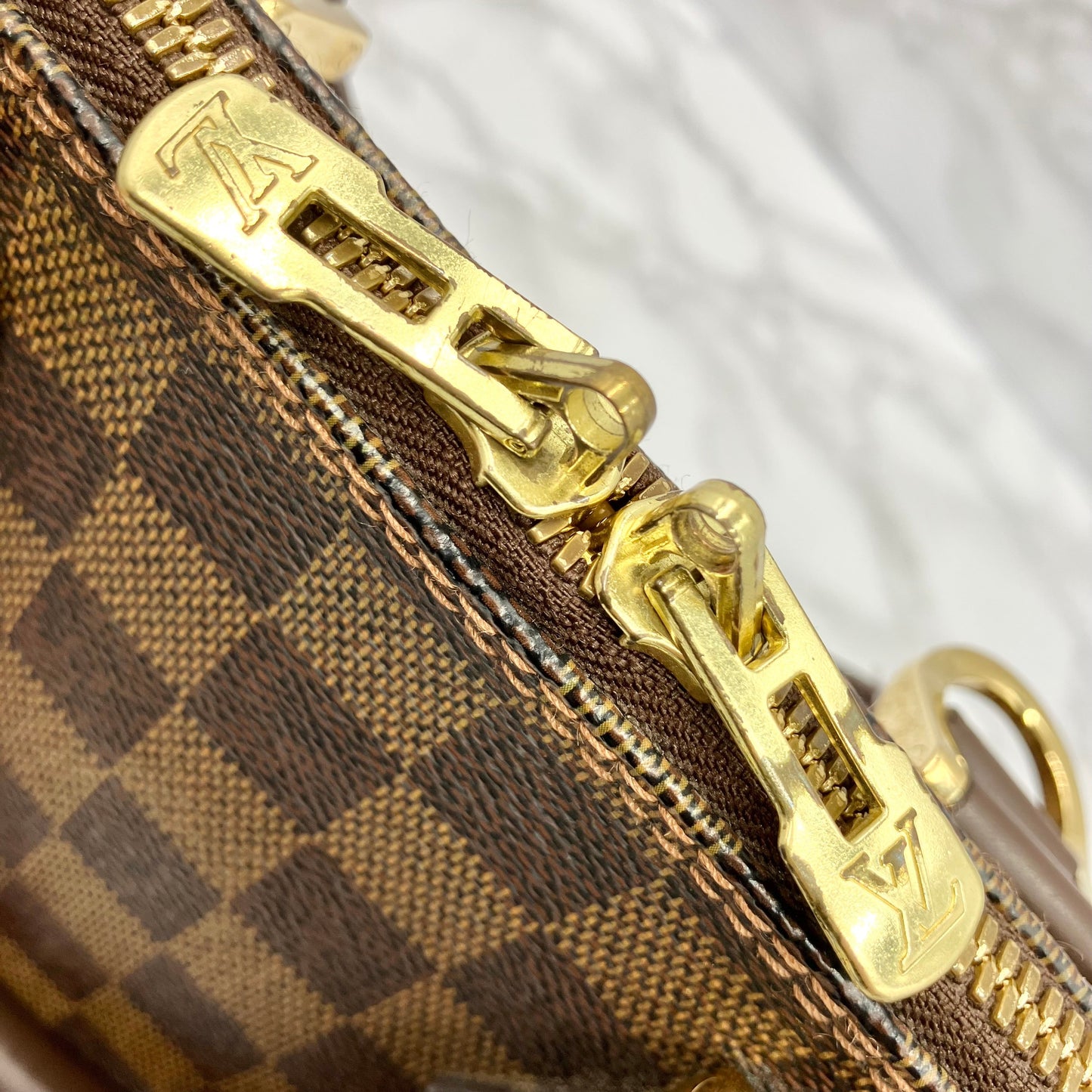 LOUIS VUITTON Damier Alma PM