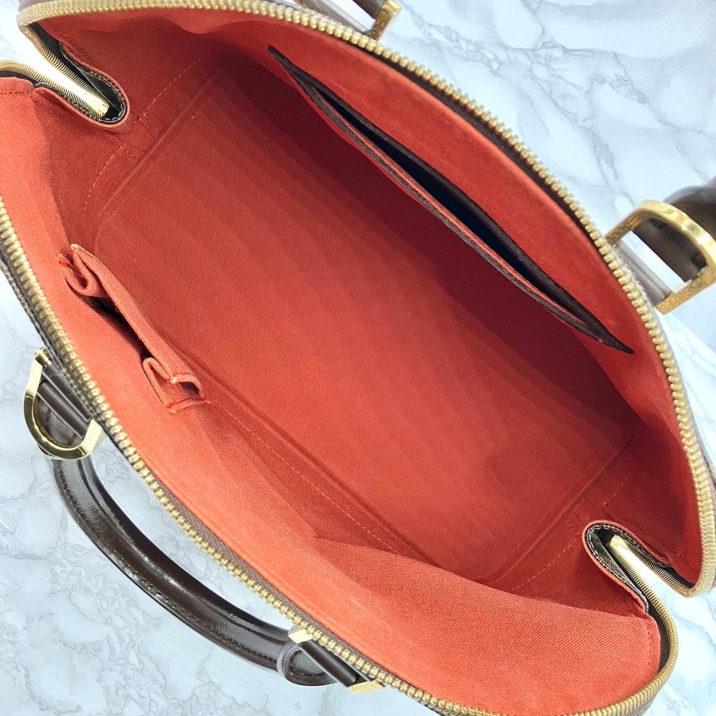 LOUIS VUITTON Damier Alma PM