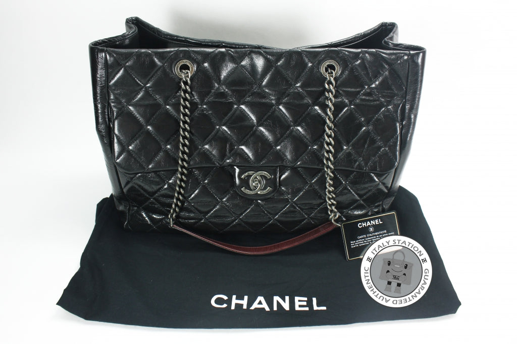 Chanel Vintage CC Shopping Black Leather Shoulder Bags Sbhw