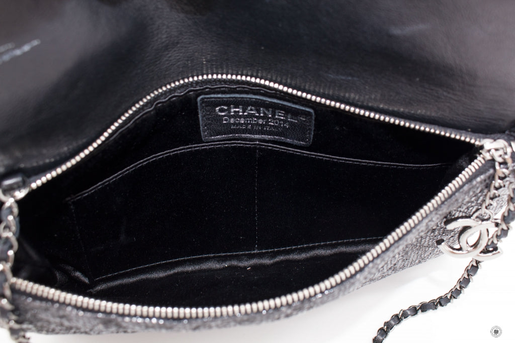 Chanel Quilted Lurex Fabric With Woven Chain And CC Logo  Black  Fabric Shoulder Bags Bkhw