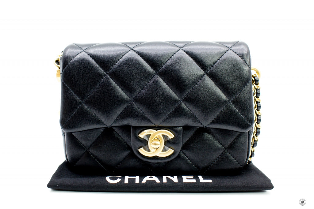 Chanel AS2855B06895 Mini Flap Bag With Pearl Chain Version Black / 94305 Calfskin 19CM Shoulder Bags Gbhw