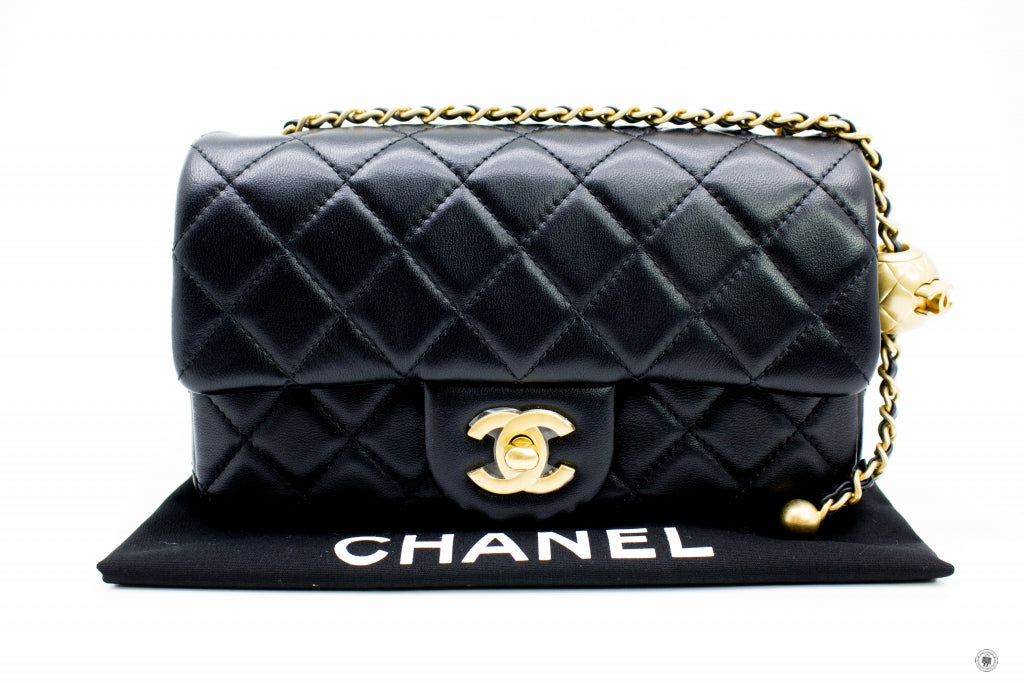 Chanel AS1787B02916 Classic CC Flap Bag Black / 94305 Lambskin Shoulder Bags Gbhw