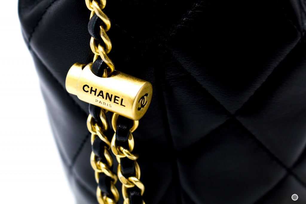 Chanel AS2859B06895 Bucket Bag With Imitation Pearls Black / 94305 Lambskin Shoulder Bags Gbhw