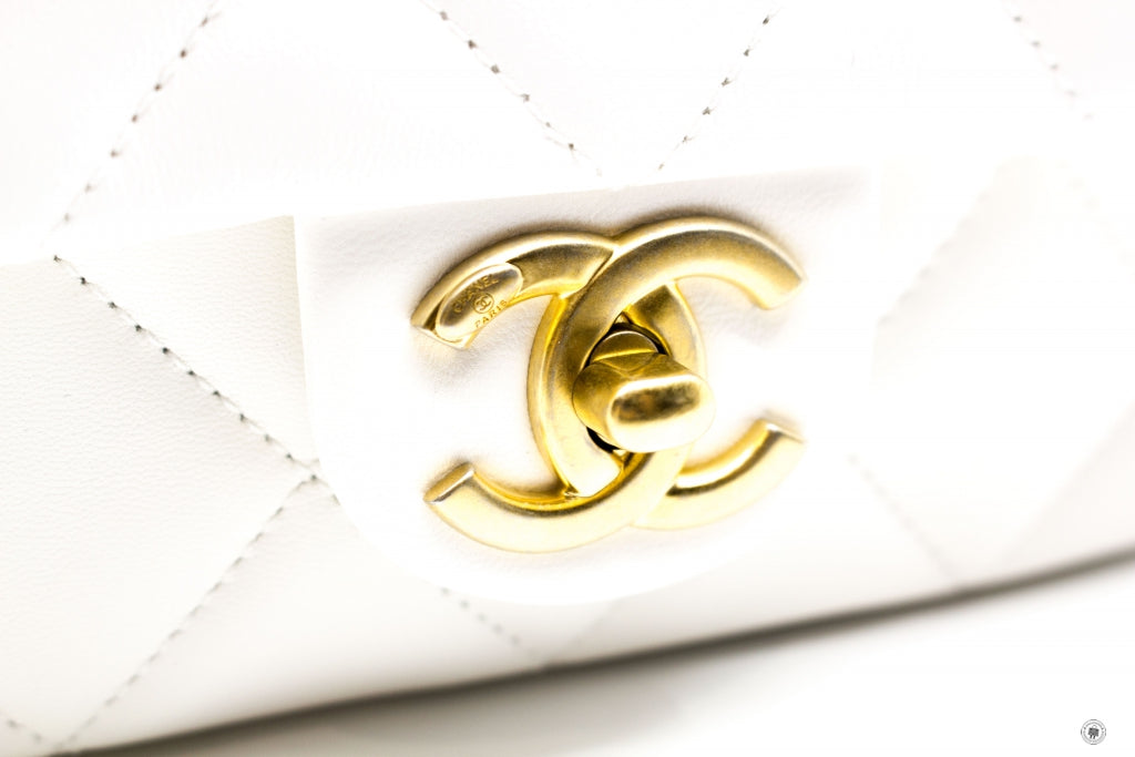 Chanel AS2855 B06895 10601 Mini Flap Bag With Pearl Chain White / 10601 Lambskin Shoulder Bags Gbhw