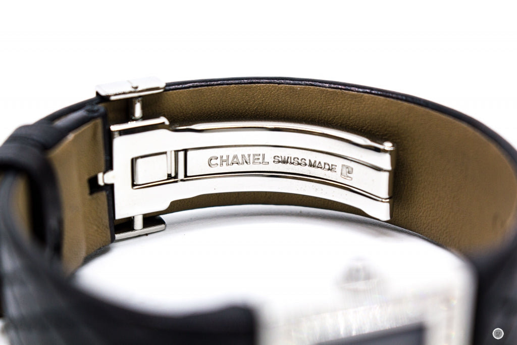 Chanel Boy-friend Acier Etanche 30M Quartz With Diamonds Black Leather Circumference  15CM Watches Shw