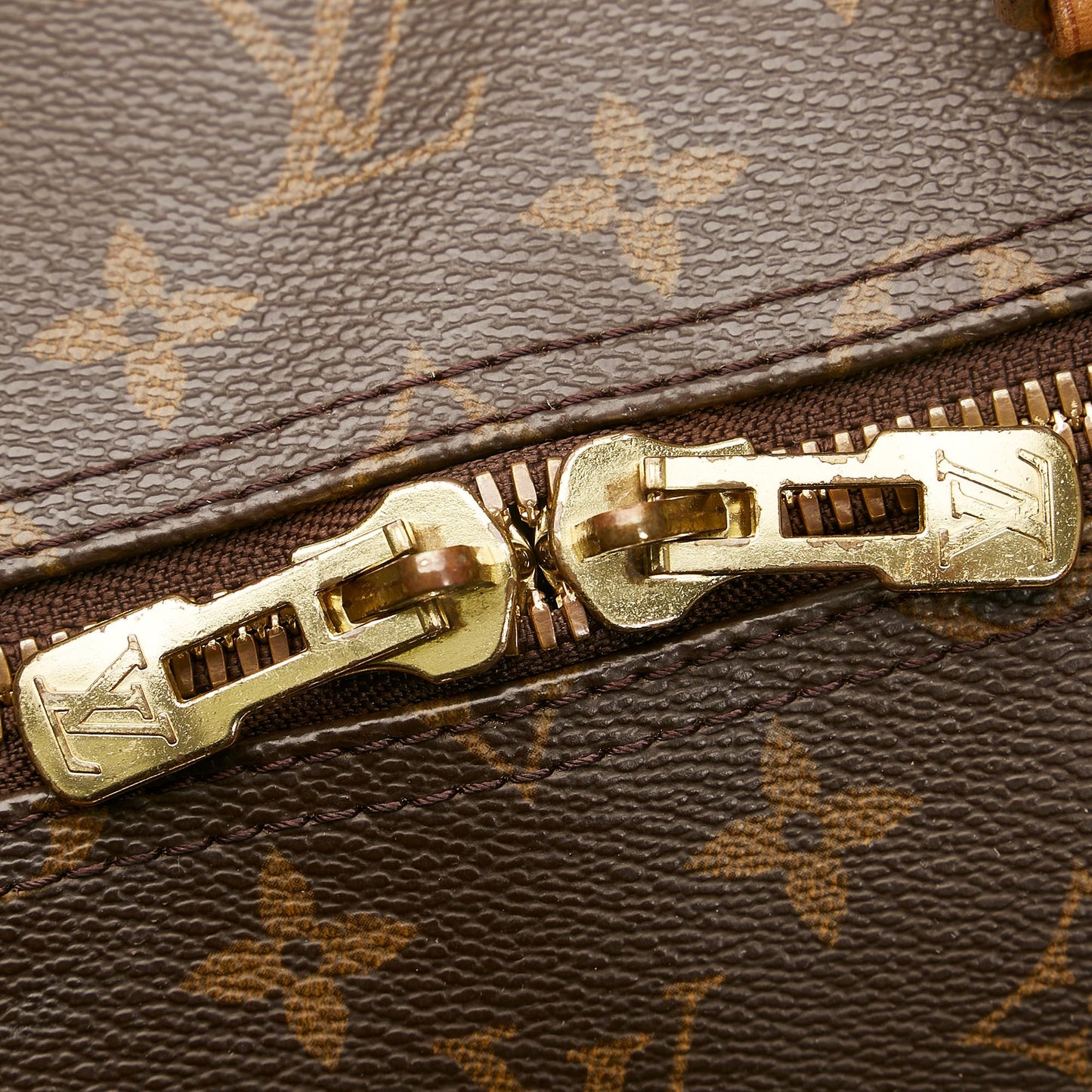 Louis Vuitton Monogram Keepall Bandouliere 55 (SHG-35656)