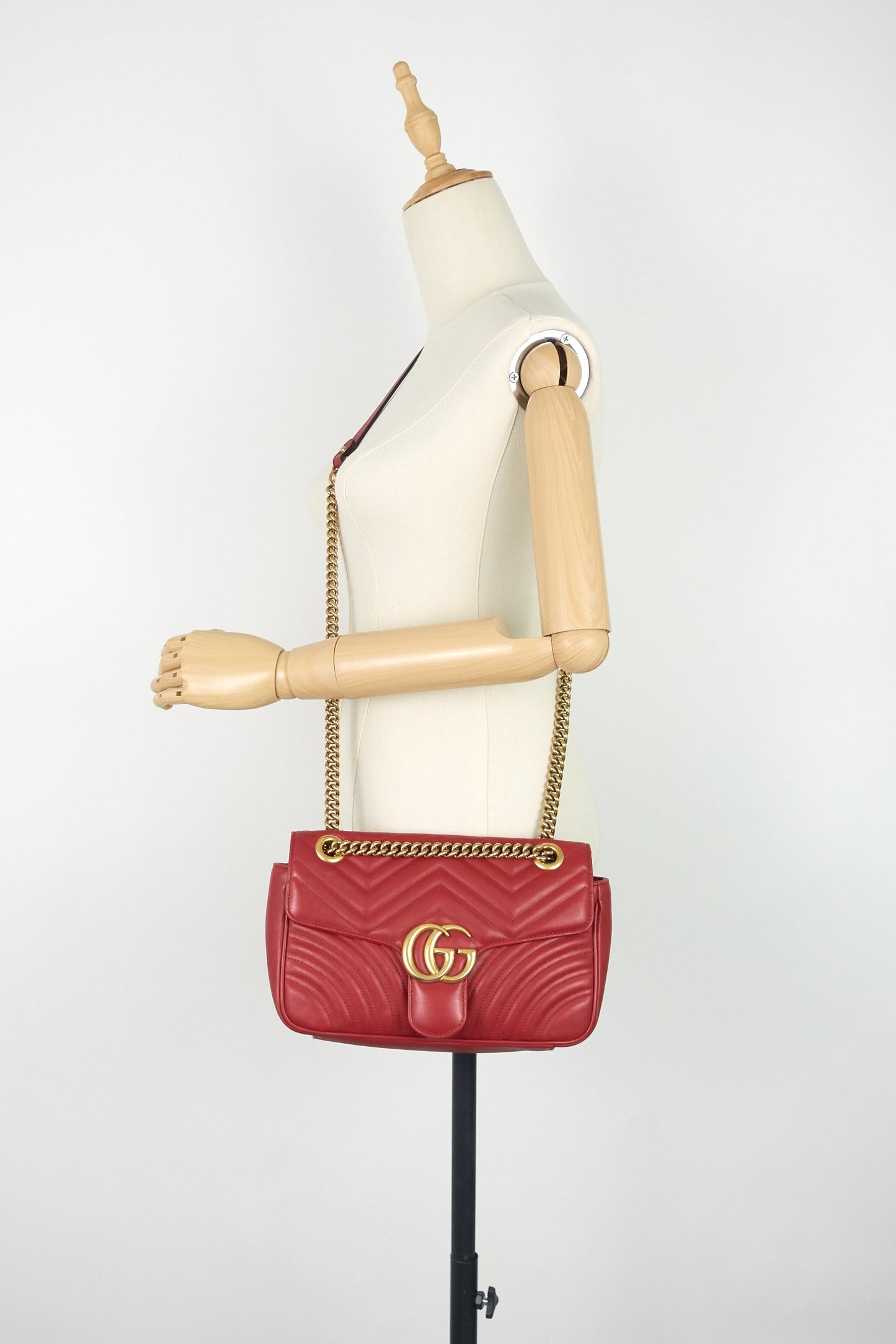 GG Marmont Small Matelassé Calfskin Leather Shoulder Bag