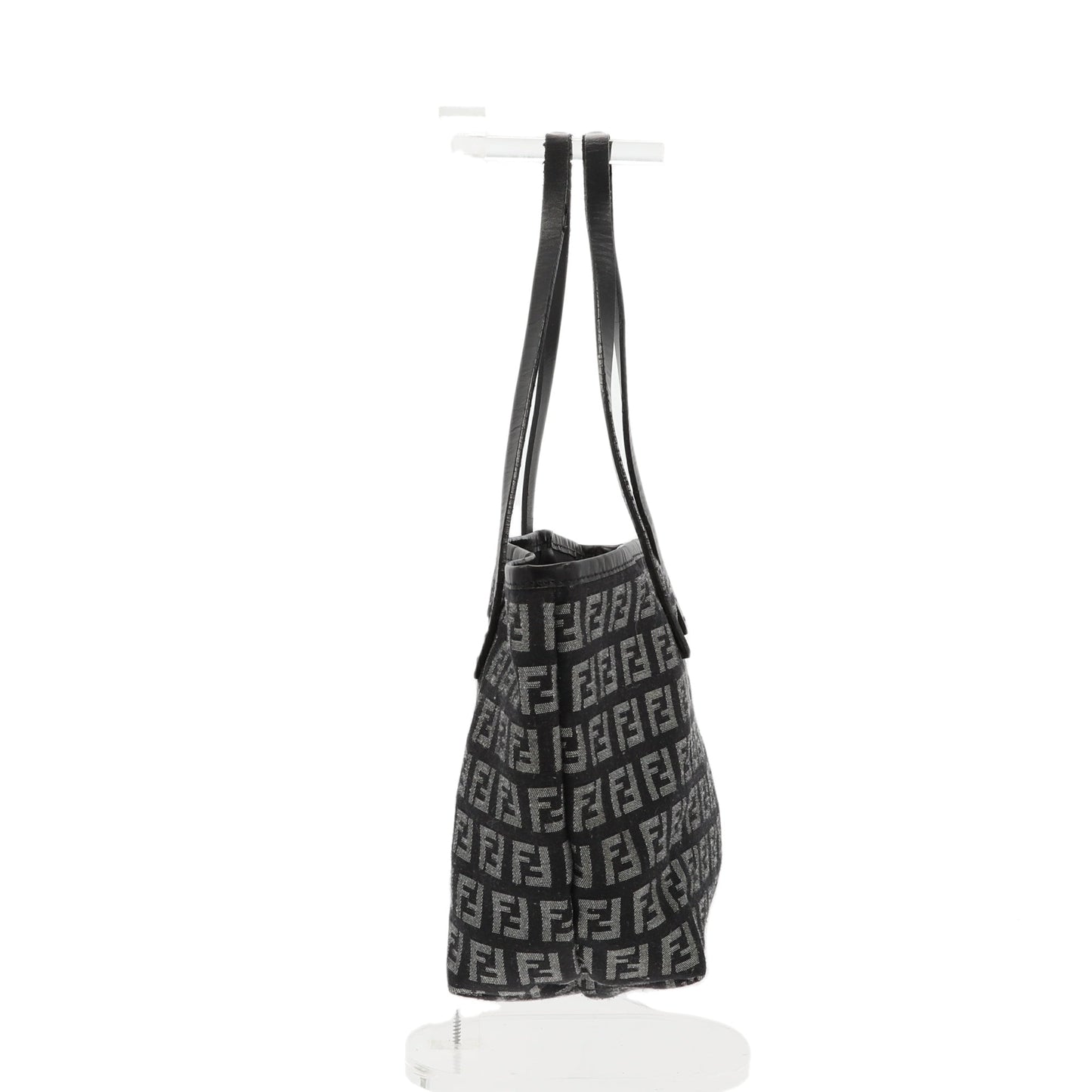 FENDI Shoulder Bag in Black Fabric