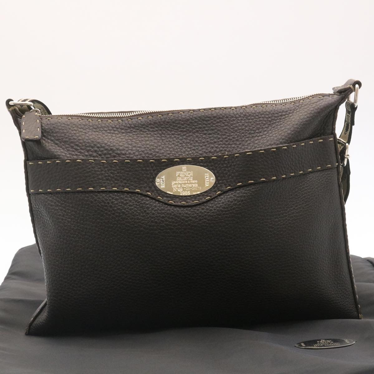 FENDI Shoulder Bag Leather Brown  ar6319