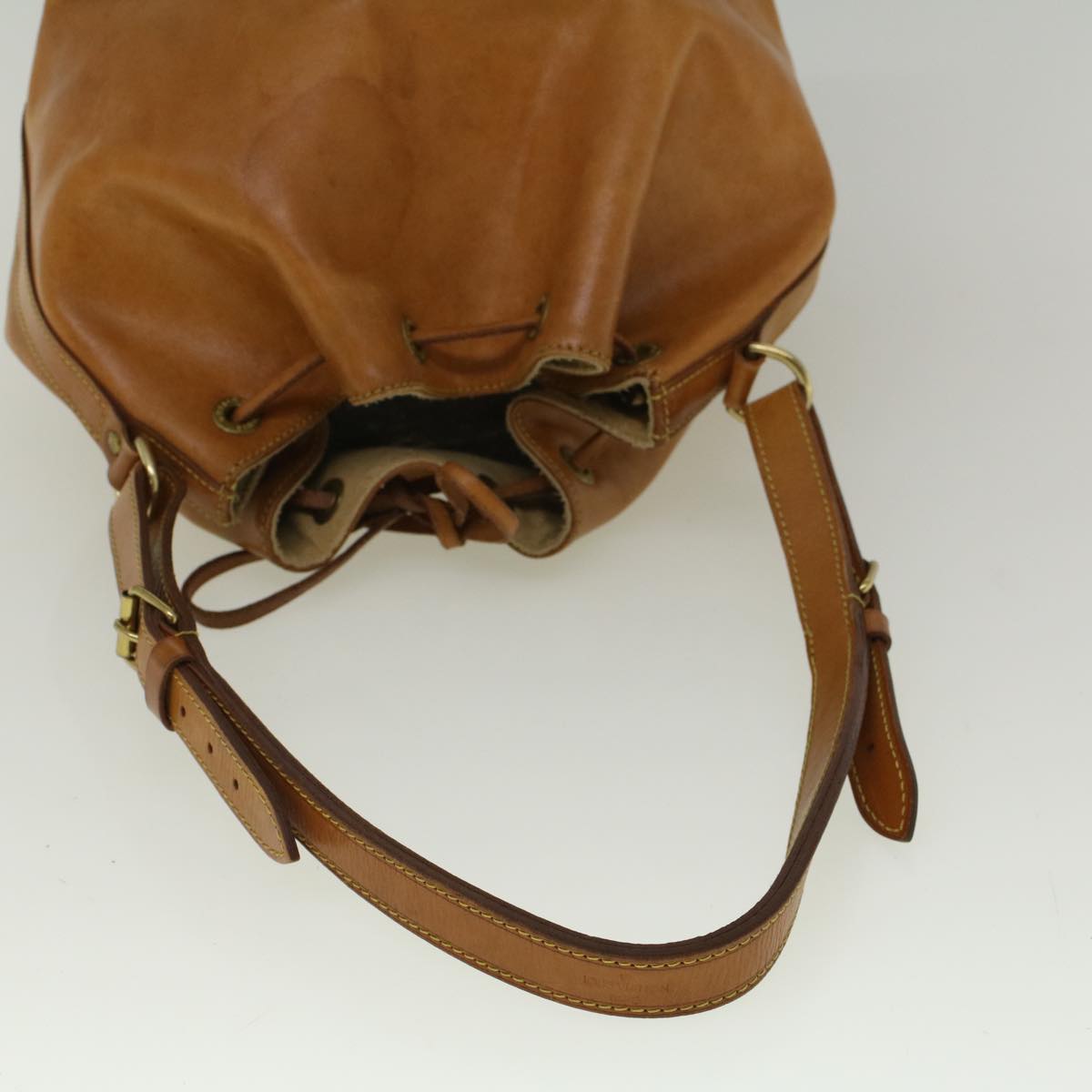 Louis Vuitton Noe  Leather Shoulder Bag ()