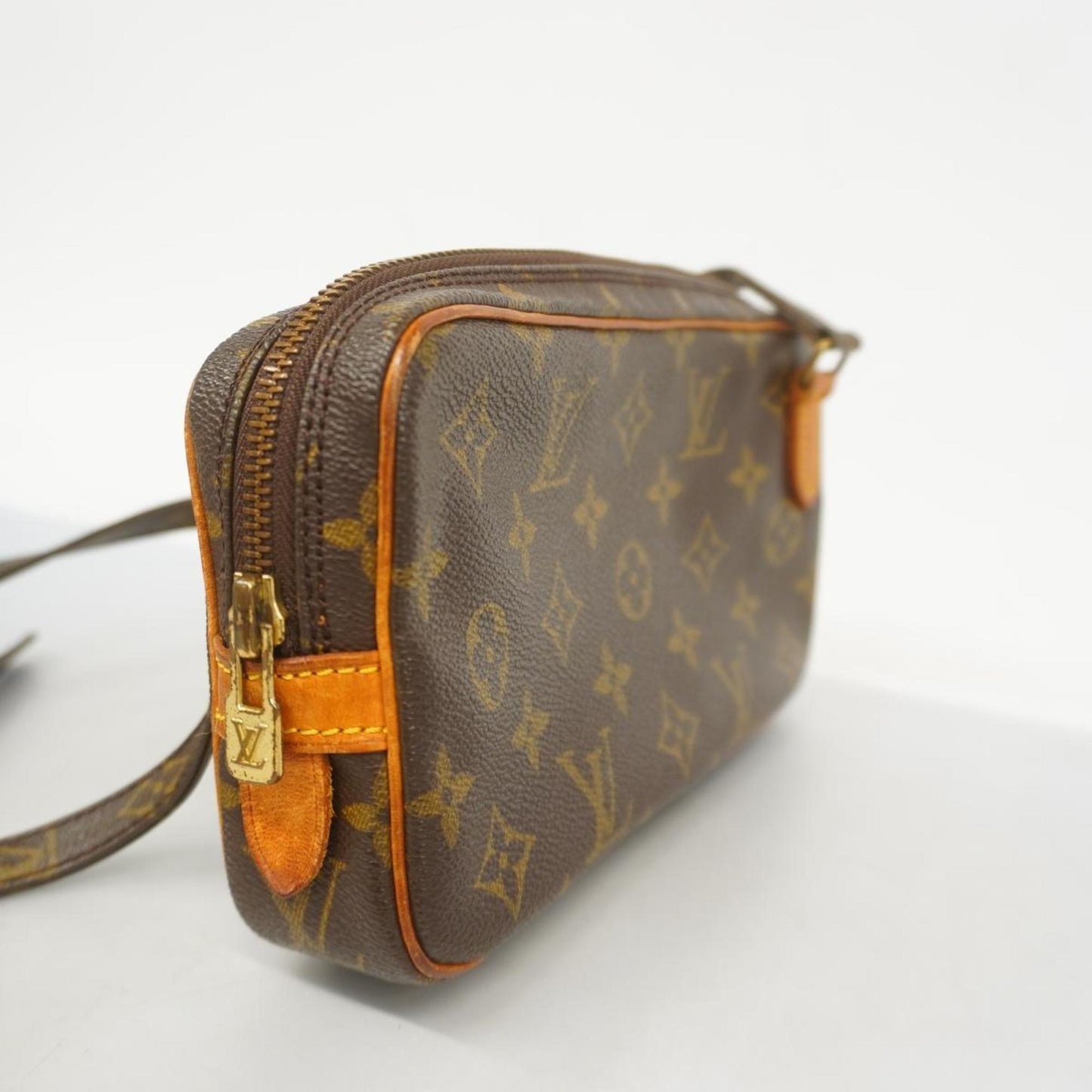 Louis Vuitton Pochette Marly  Canvas Shoulder Bag ()