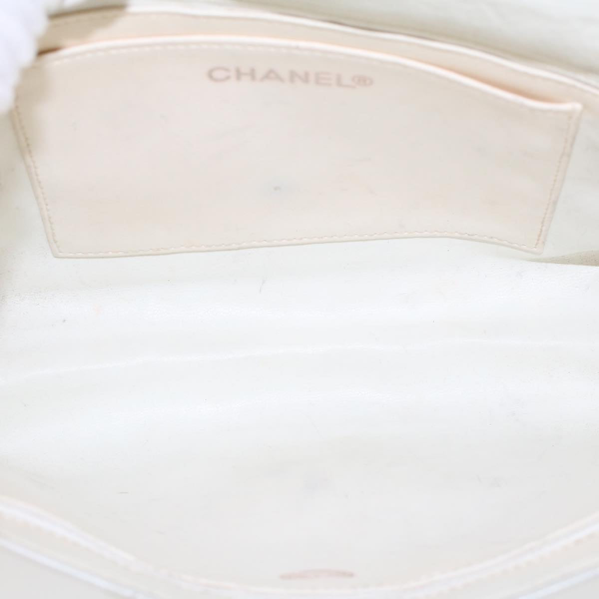 CHANEL Matelasse Circle Chain Shoulder Bag Lamb Skin White CC Auth bs5899