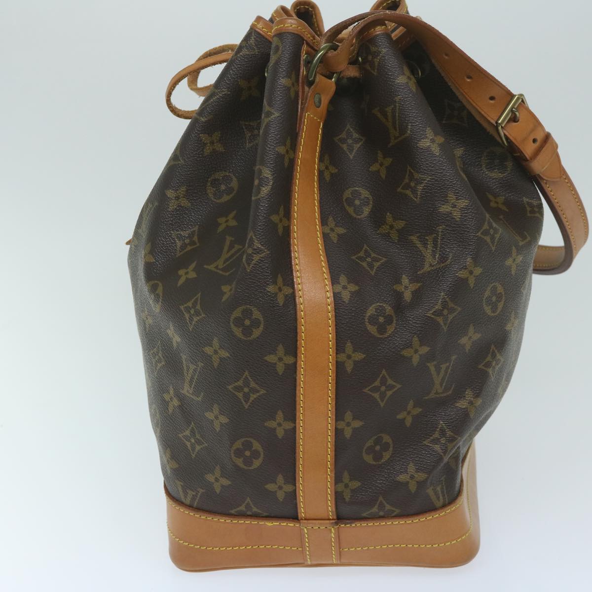 Louis Vuitton Noe  Canvas Shoulder Bag ()