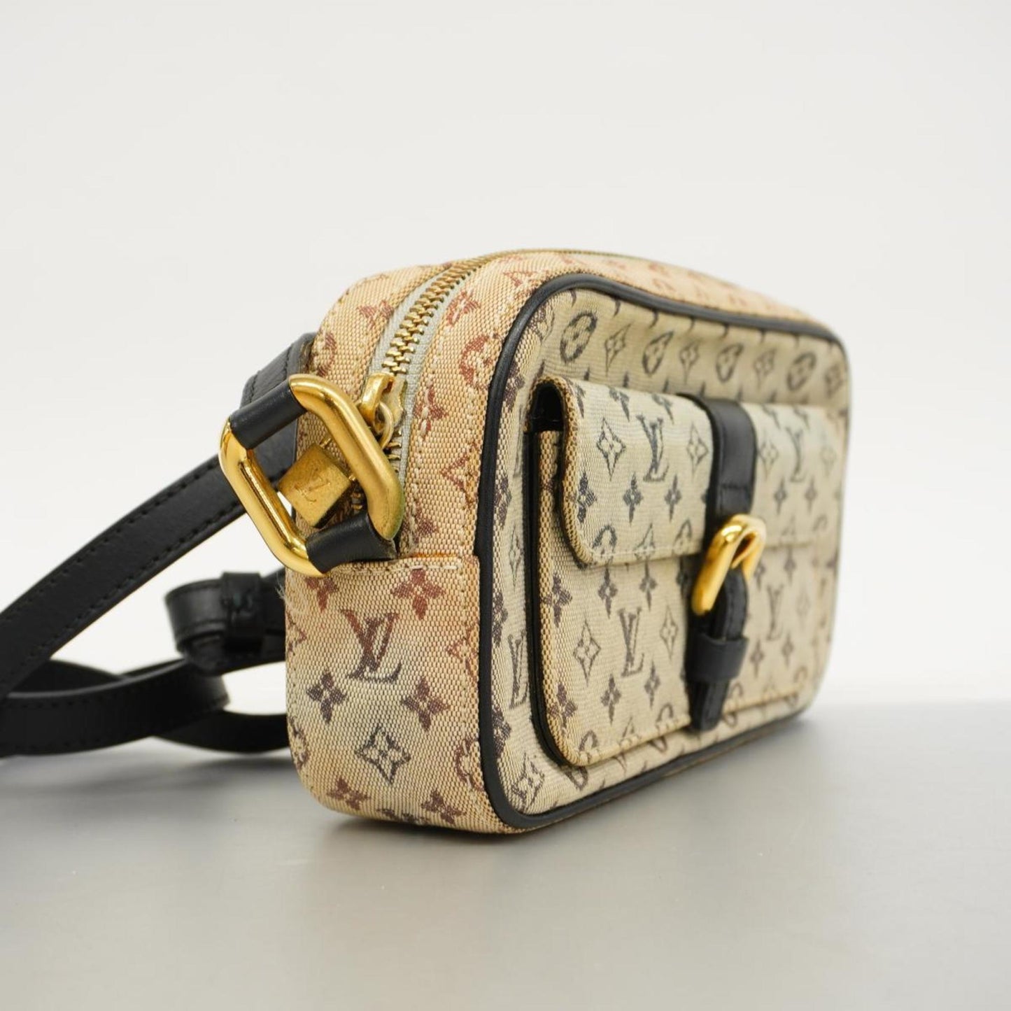 Louis Vuitton Juliette  Canvas Shoulder Bag ()