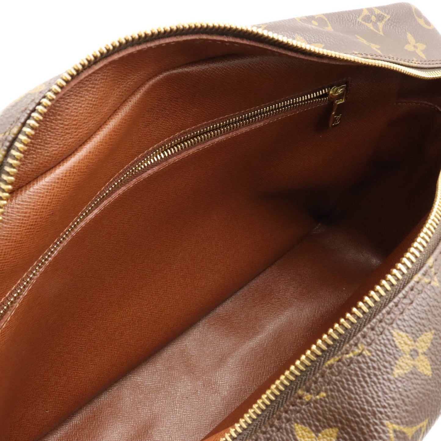 Louis Vuitton Nile  Canvas Shoulder Bag ()