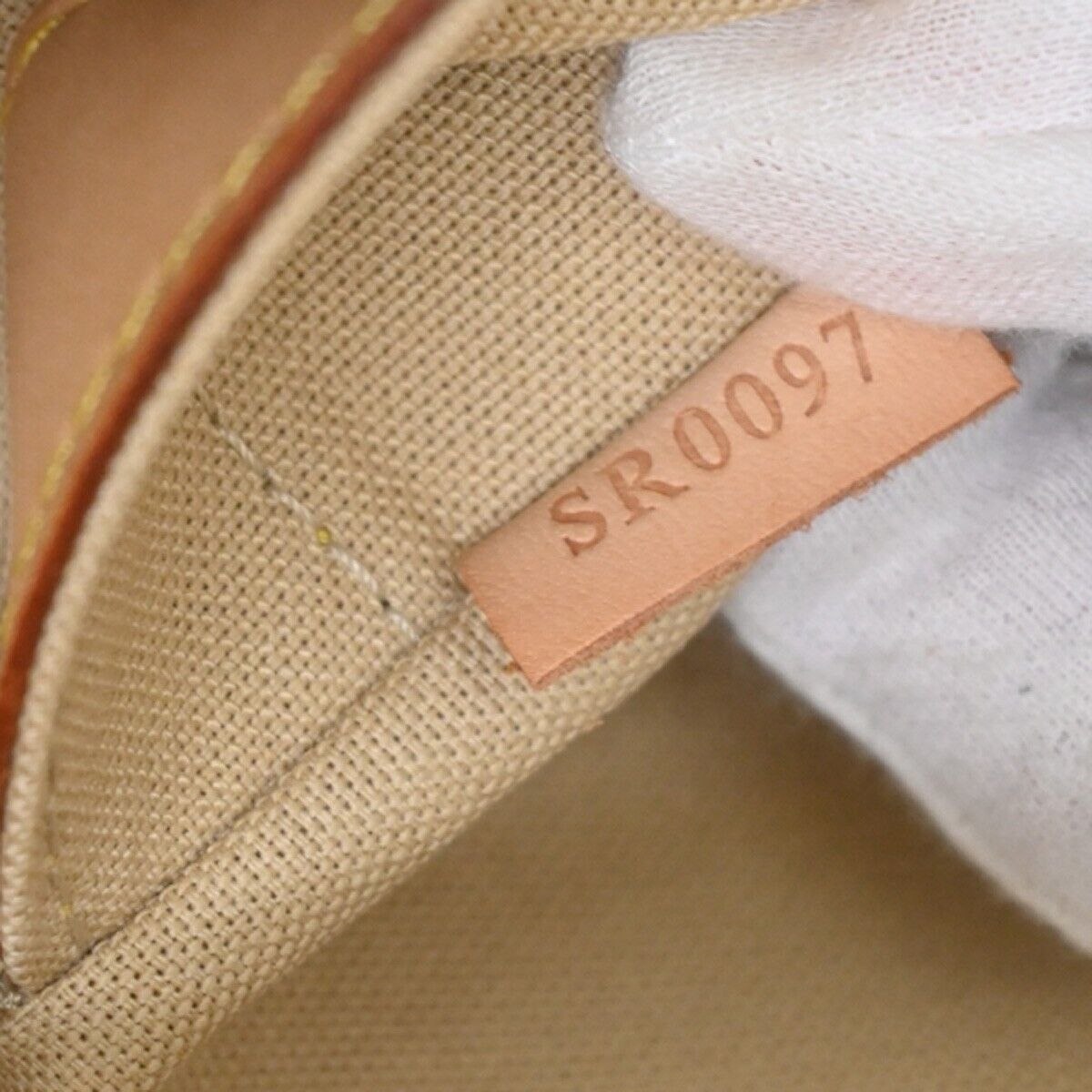 Louis Vuitton Naviglio  Canvas Shoulder Bag ()