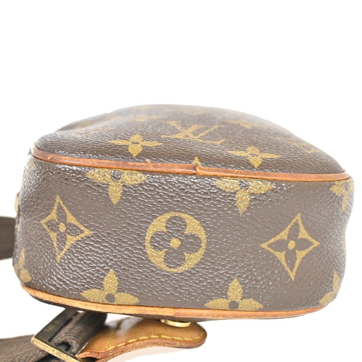 Louis Vuitton Pochette Gange  Canvas Shoulder Bag ()