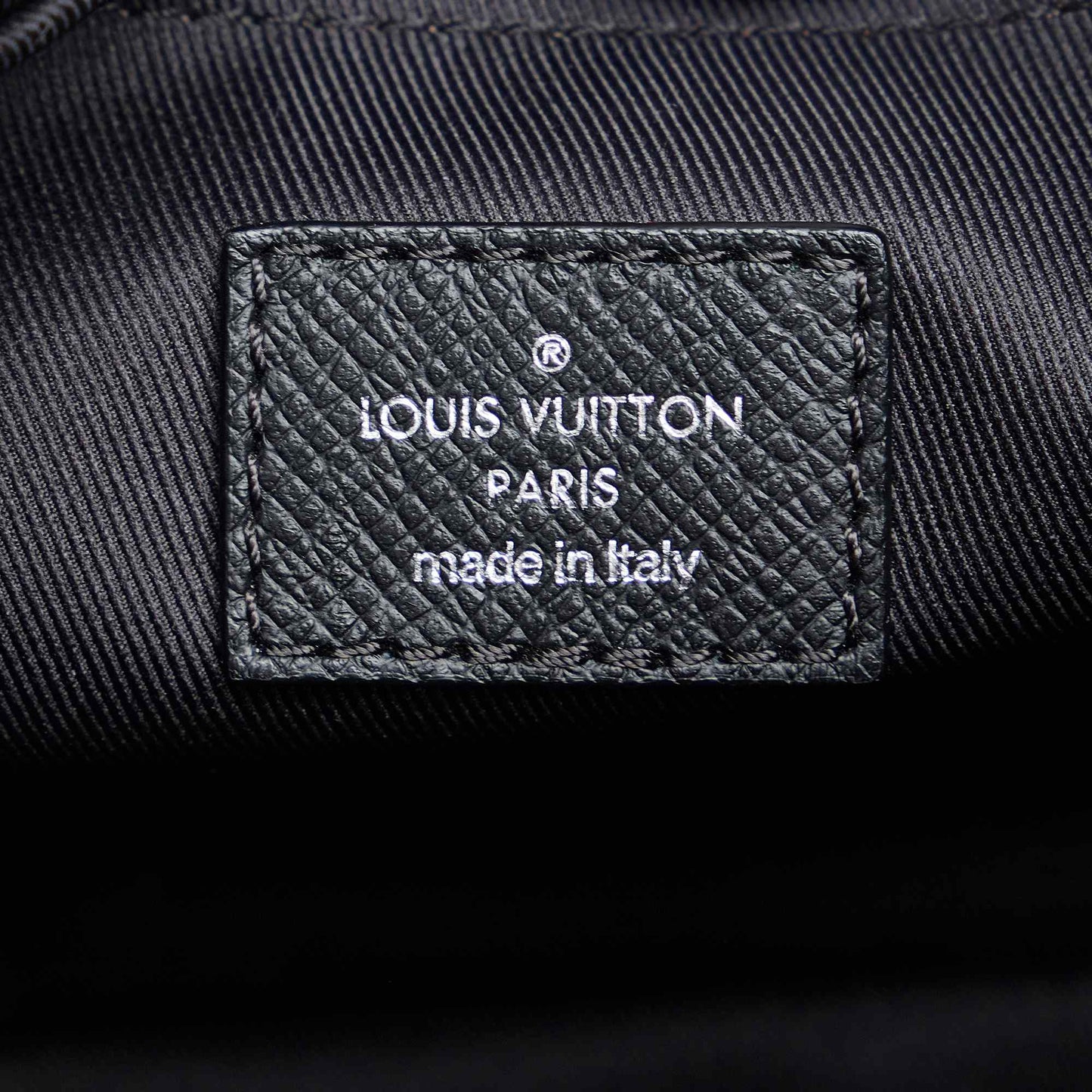 Louis Vuitton  Taiga Outdoor Messenger Crossbody Bag()