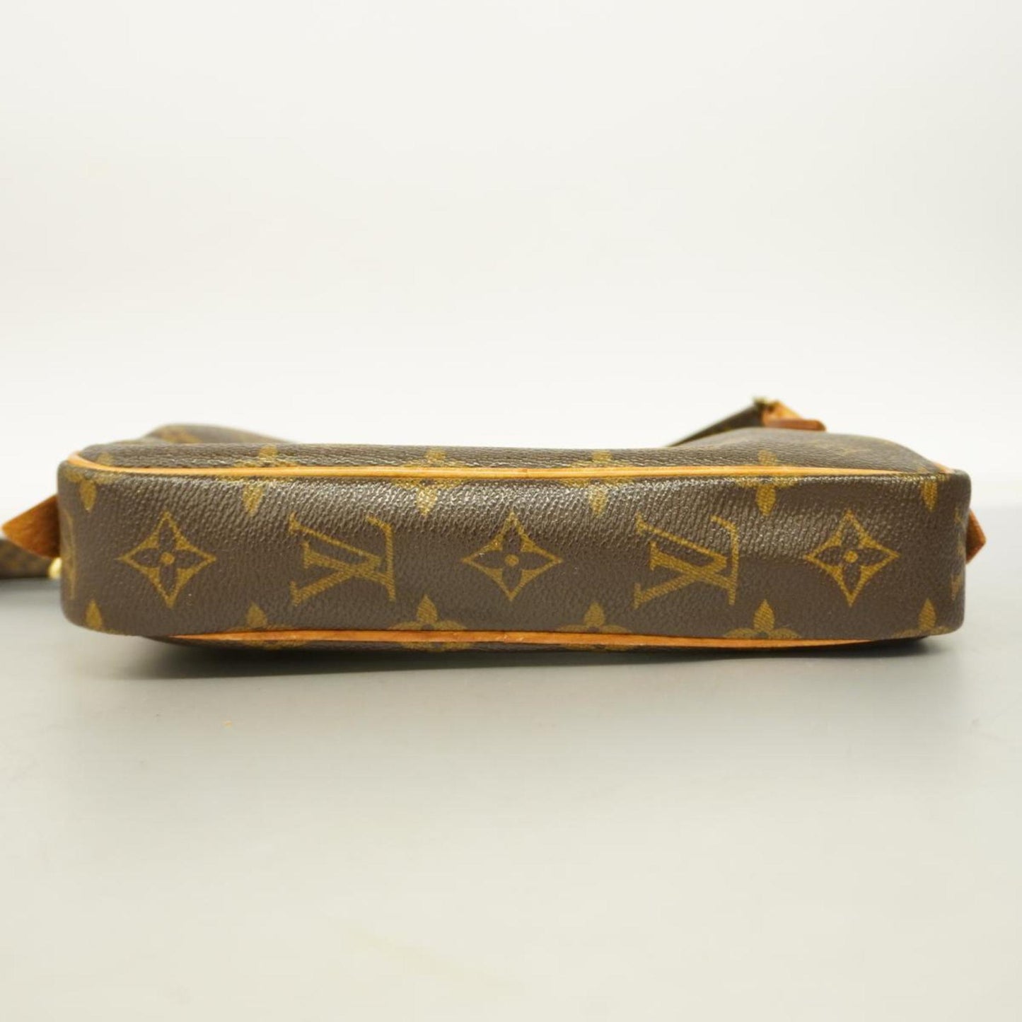 Louis Vuitton Marly  Canvas Shoulder Bag ()