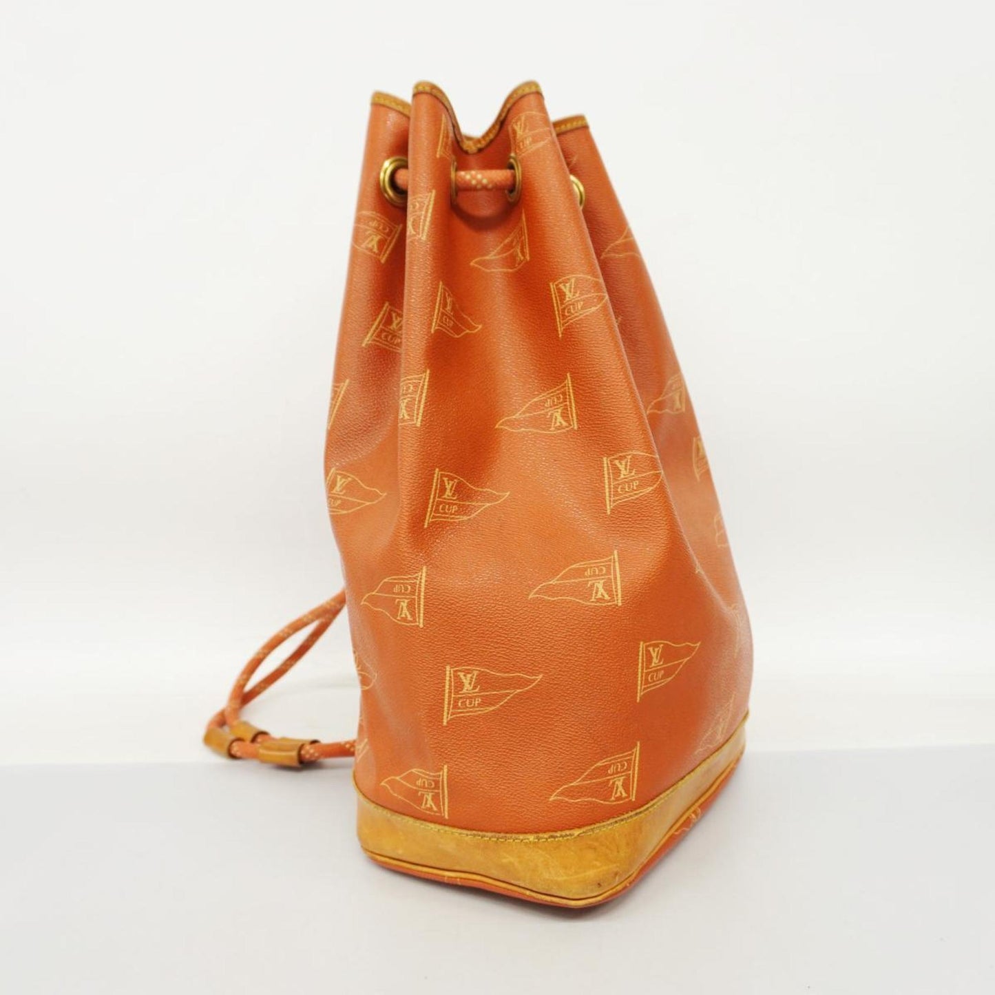 Louis Vuitton  Leather Shoulder Bag ()