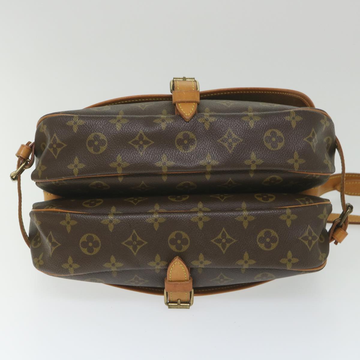 Louis Vuitton Saumur 30  Canvas Shoulder Bag ()