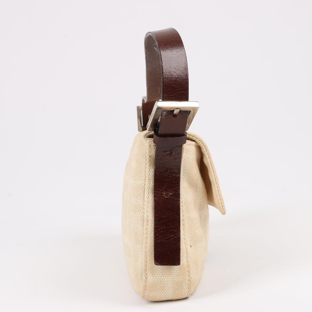 Beige Leather Fendi Baguette