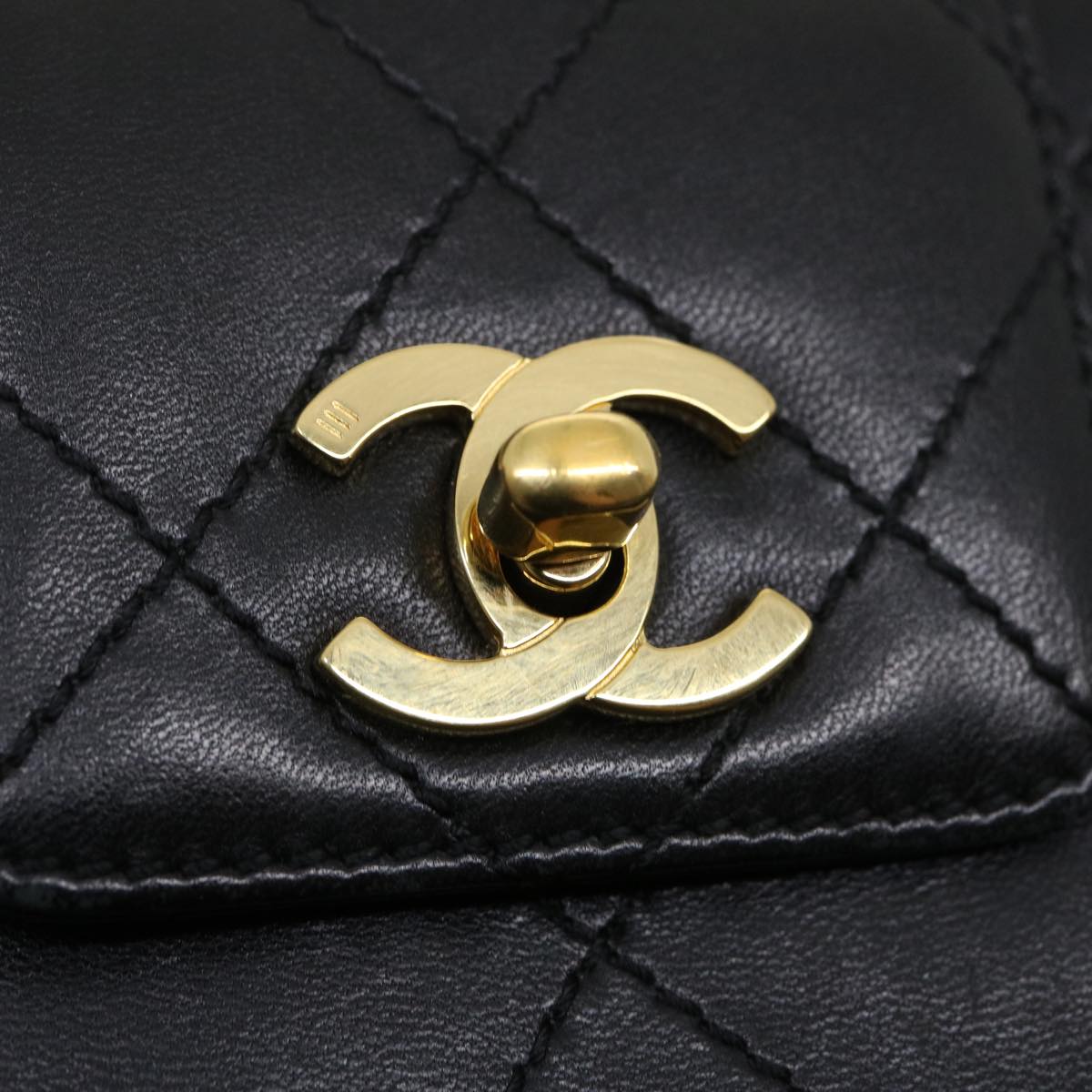 CHANEL Matelasse Shoulder Bag Lamb Skin Black CC Auth am2485gA