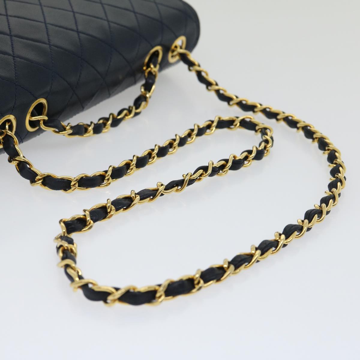 CHANEL Matelasse Chain Flap Shoulder Bag Lamb Skin Navy Gold CC Auth am2602gA