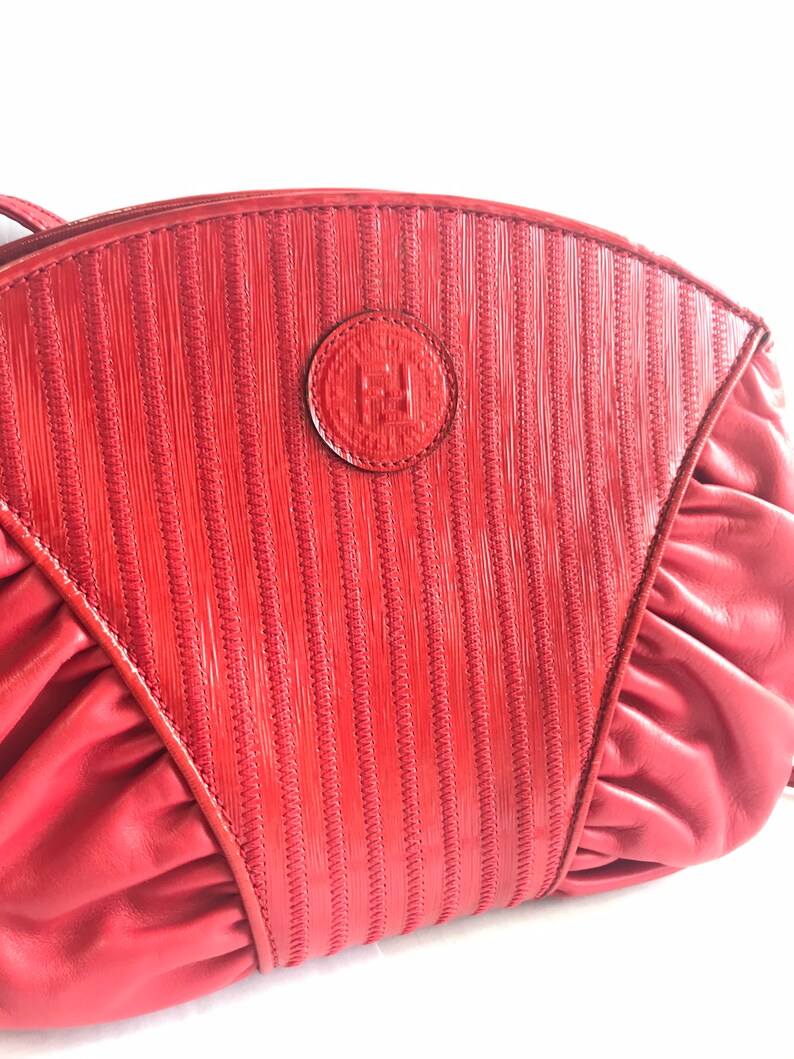 FENDI 80's vintage red patent enamel and nappa leather oval round shape shoulder purse