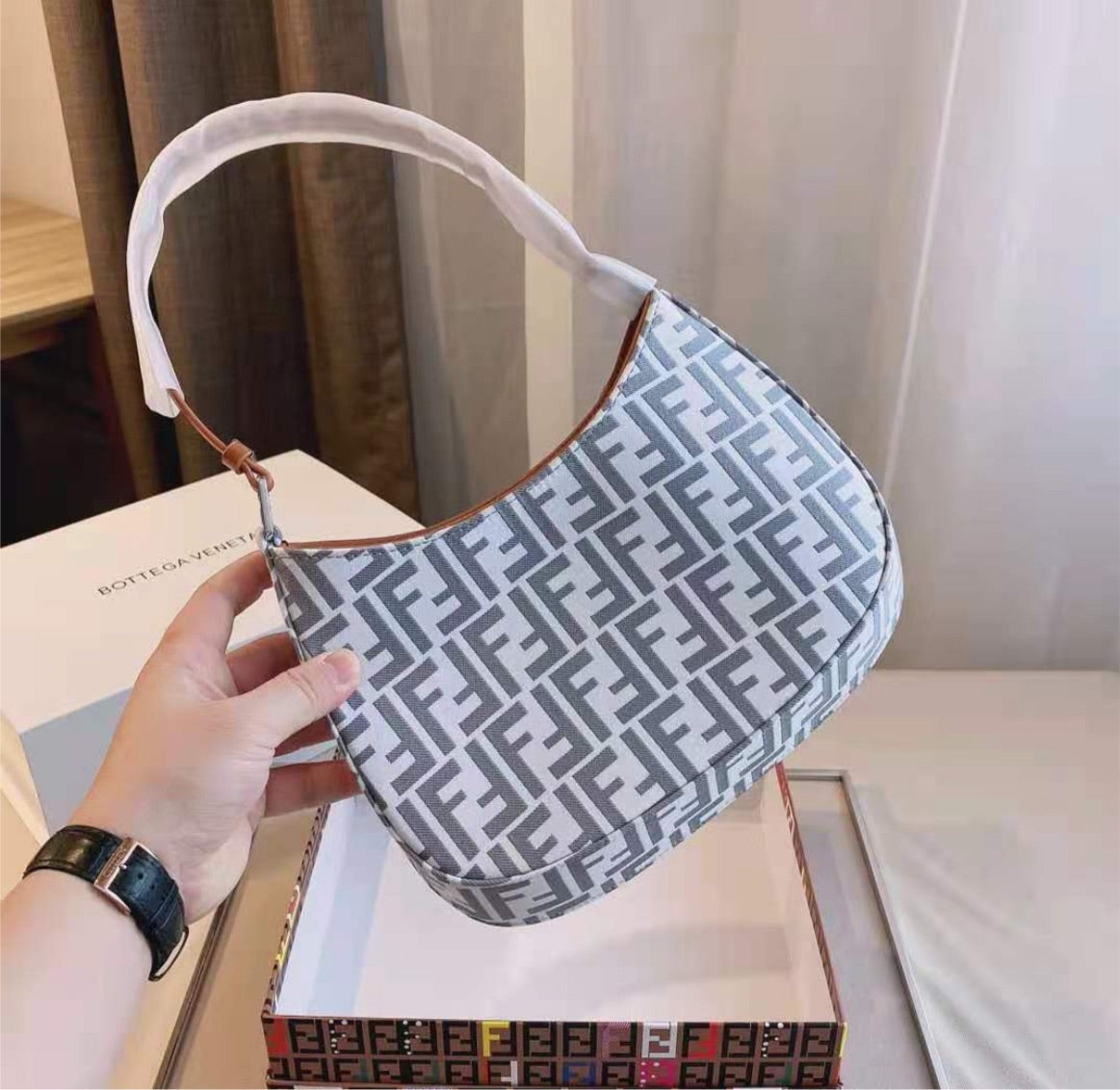 Woman new Fendi shoulder handbag