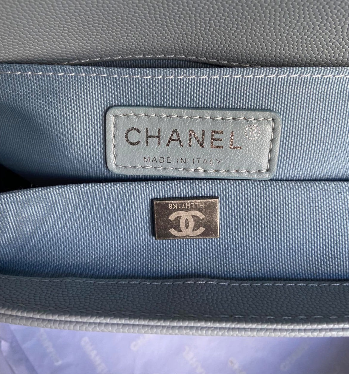 Woman Chanel shoulder handbag