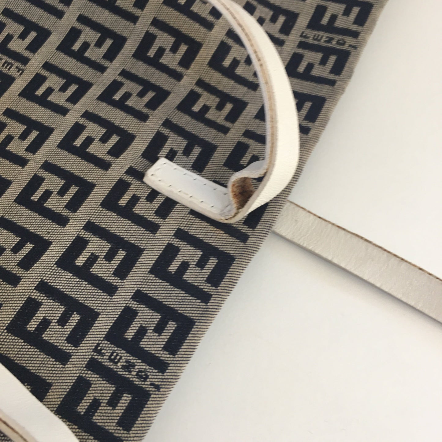 FENDI Shoulder Bag in Blue Fabric