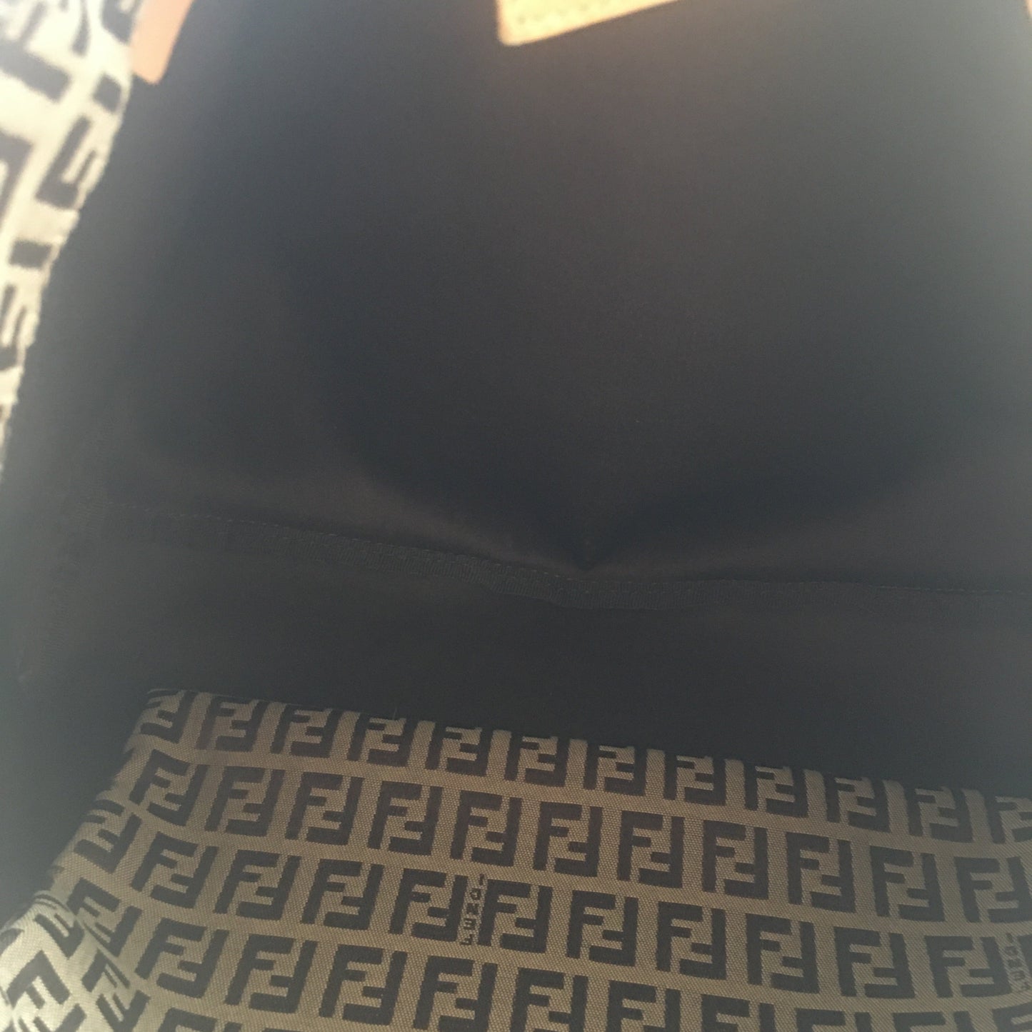 FENDI Shoulder Bag in Beige Fabric