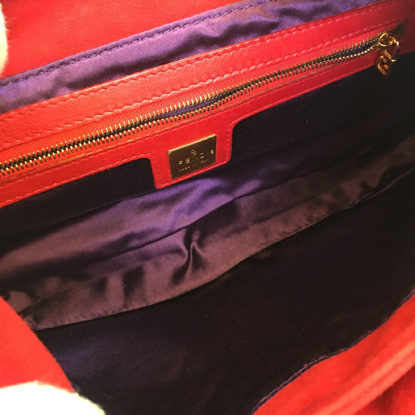 FENDI Shoulder Bag in Red Suede