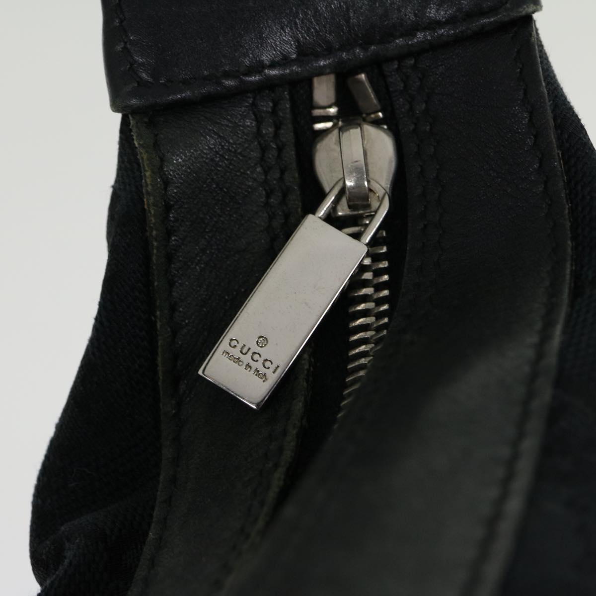 GUCCI GG Canvas Shoulder Bag Black  ki2082
