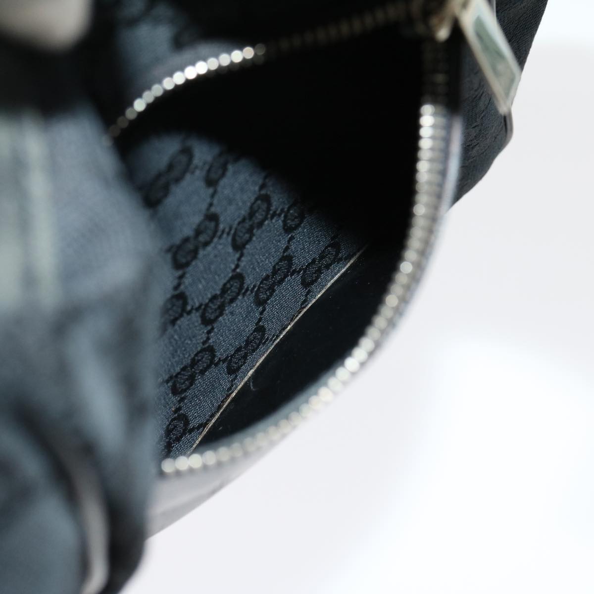 GUCCI GG Canvas Shoulder Bag Black  ki2082